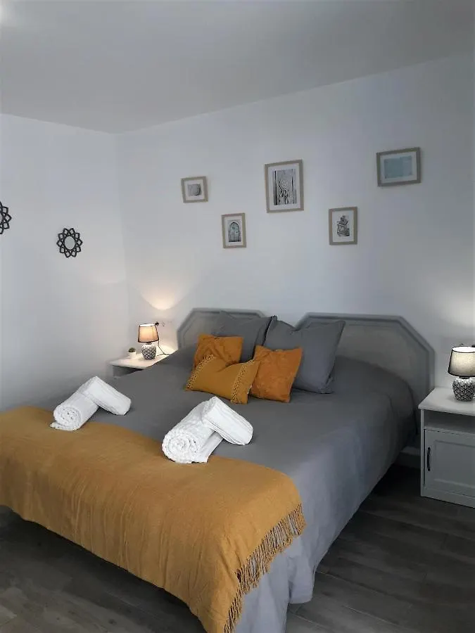 Iris Apartment, Benalmádena 0*,